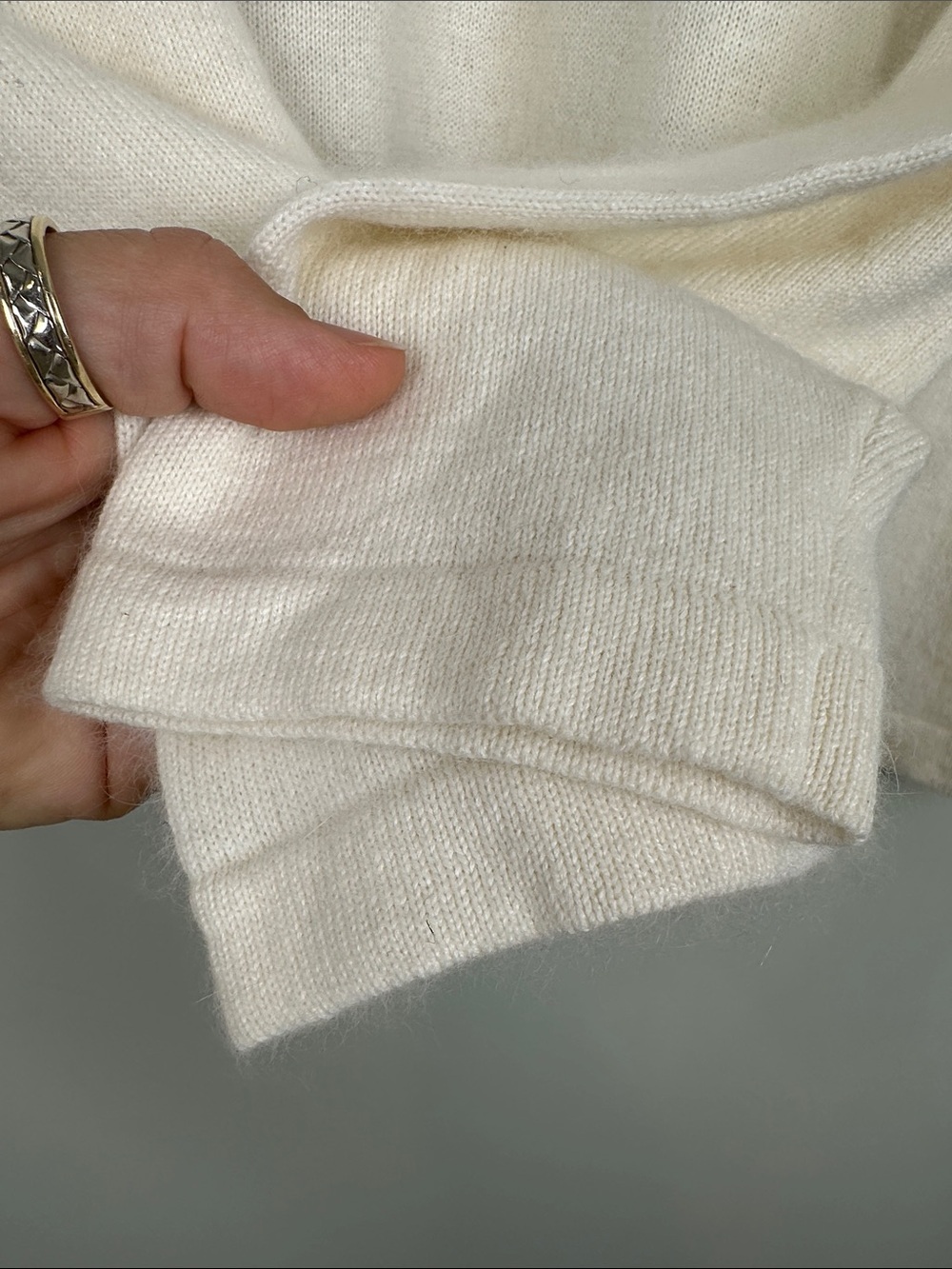 Vintage angora wool rayon mock neck sweater cream minimalist jones wear rabbit - Picture 2 of 6